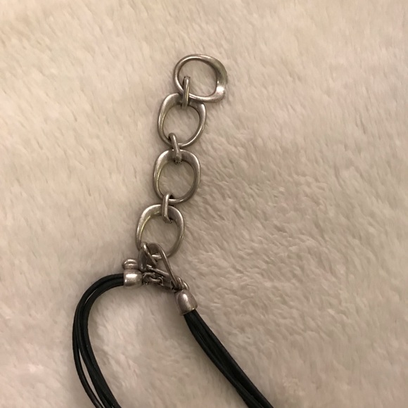 Premier black and silver necklace. - Picture 3 of 4